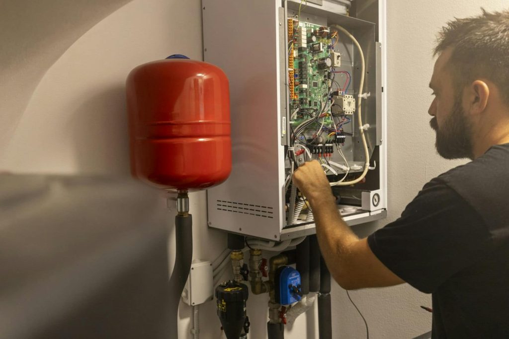 Serwis pomp ciepła – kiedy warto wykonać przegląd i jak dbać o urządzenie?